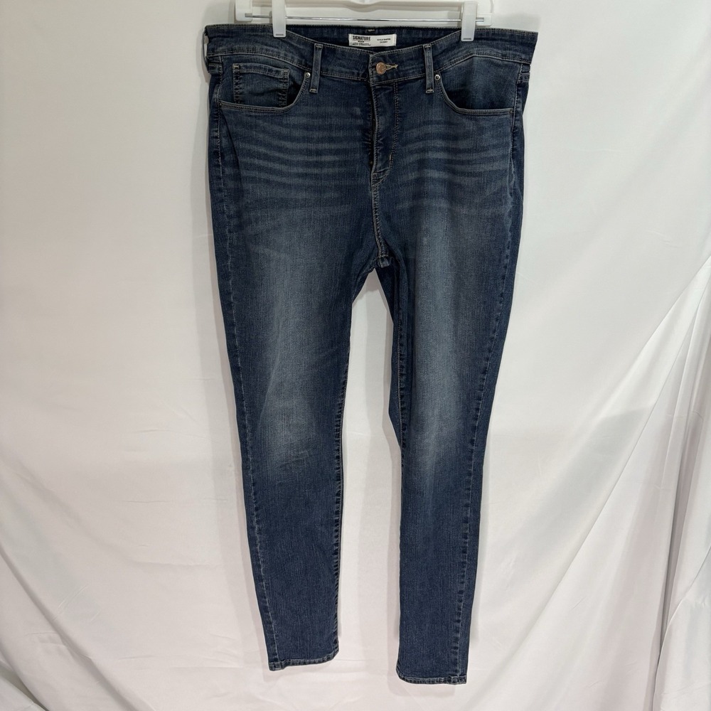 Levi's Signature Totally Shaping Skinny Jeans Blue 18L 94451-0022
